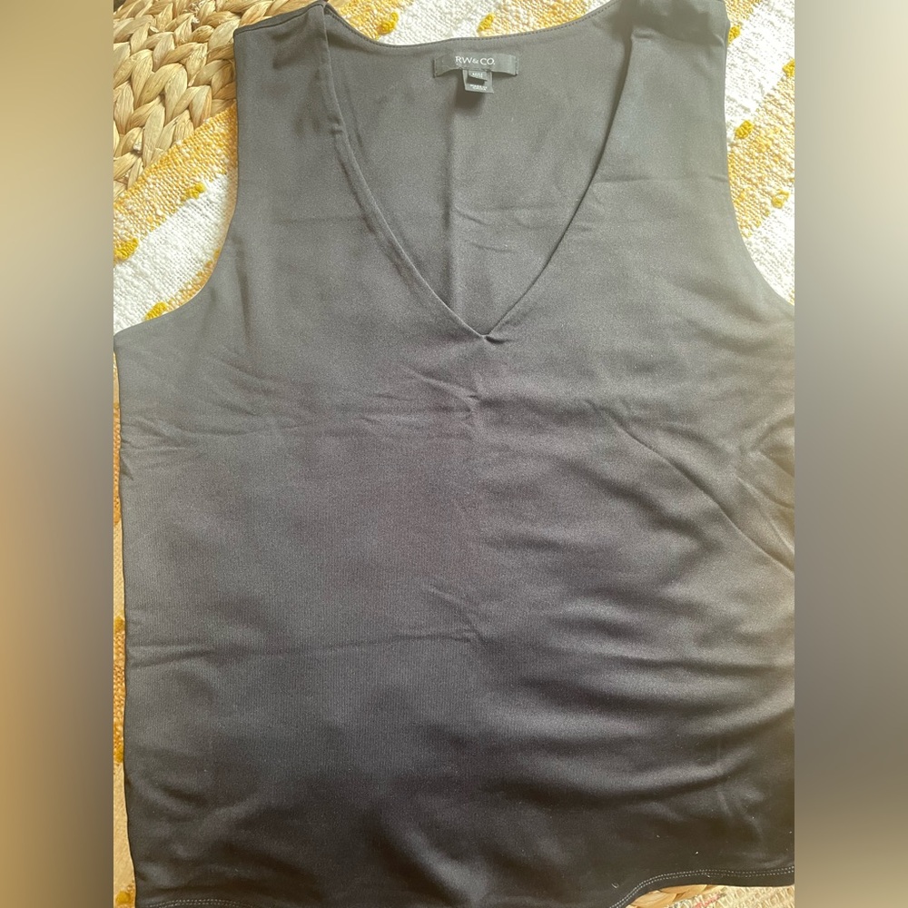 RW&CO. Black V-Neck Tank Top NWOT